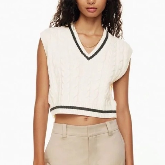 Aritzia Sunday Best Winston Sweater Vest Crop White Navy Stripe Cable Knit 2XS - Picture 1 of 3